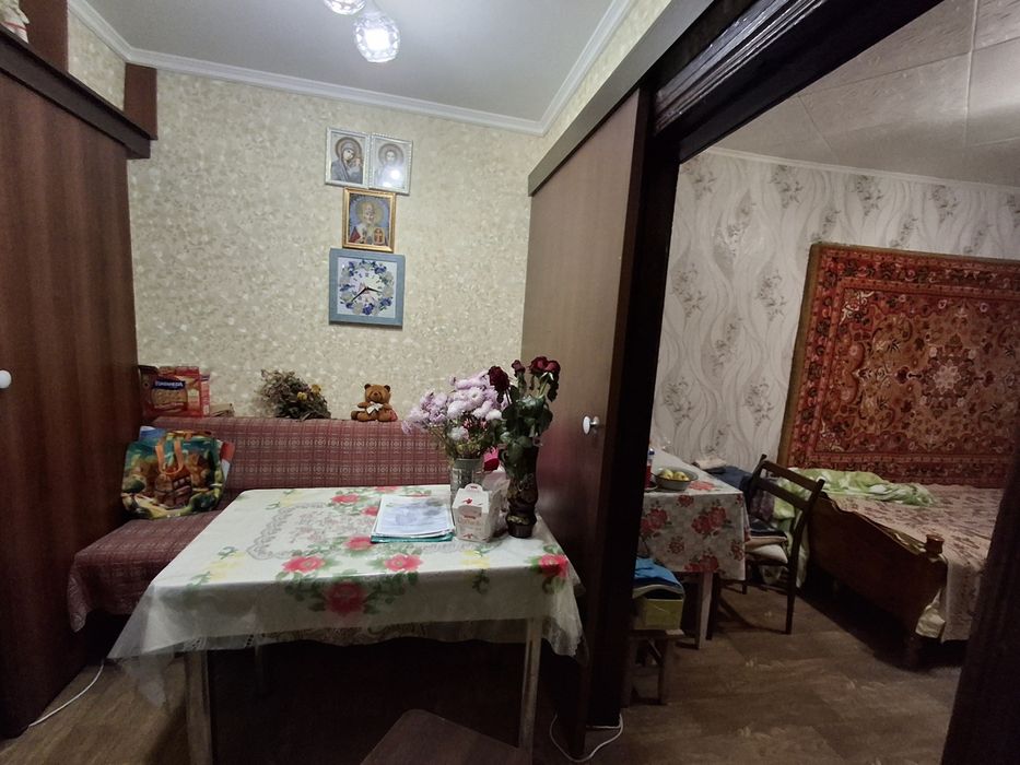 Продаж частини будинку з окремим входом.