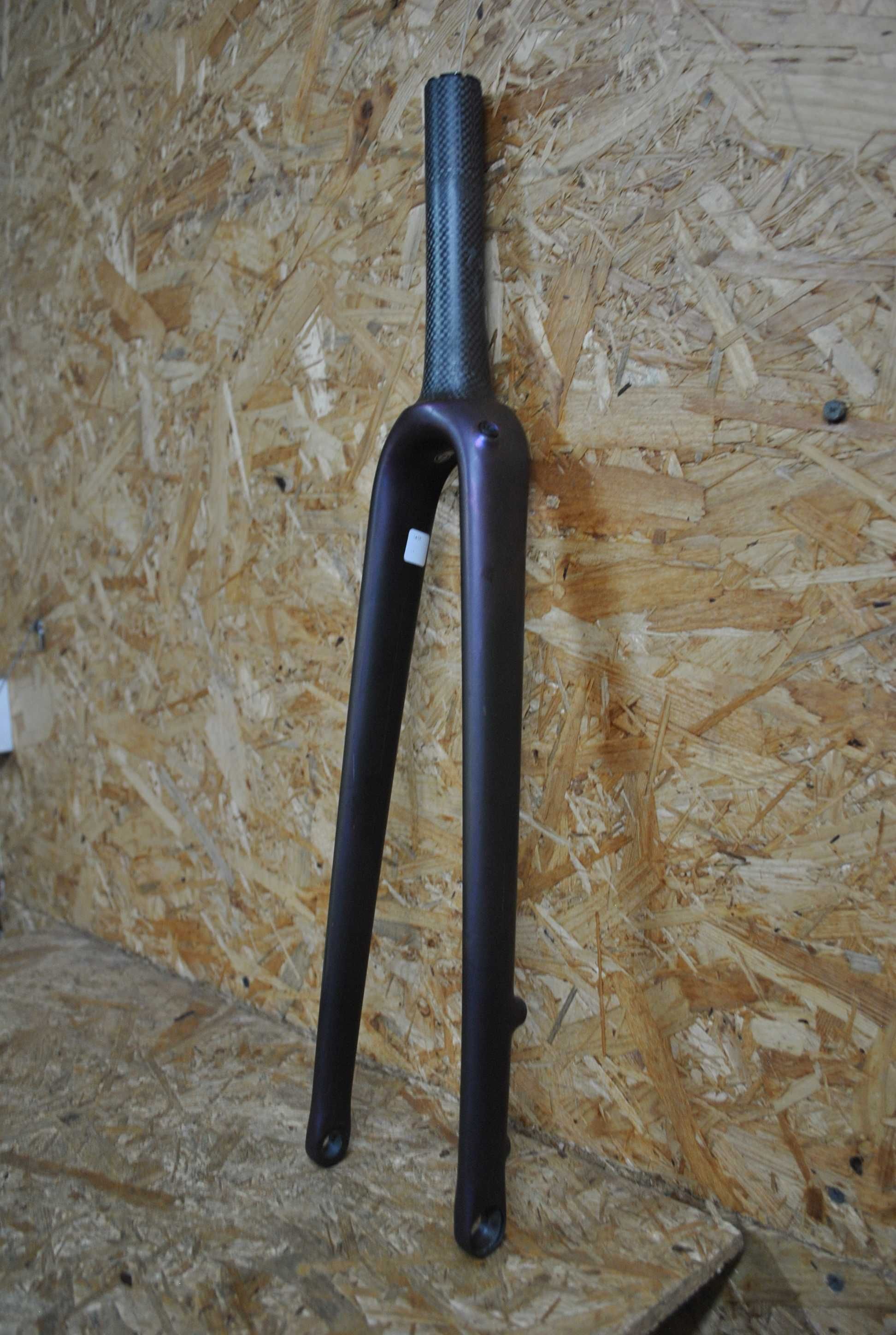 Specialized S-Works Aethos Carbon Widelec Szosa DISC 282g fork