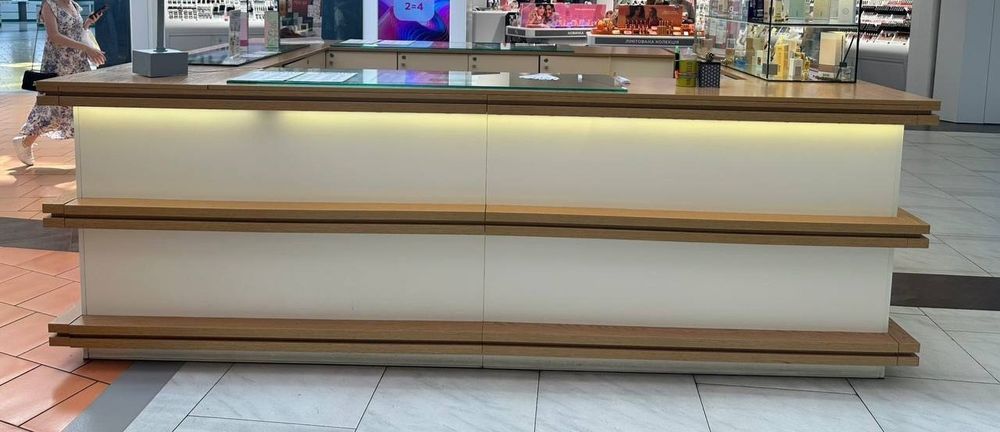 Острів торговий, острів в торговий центр, меблі для торгівлі, вітрини