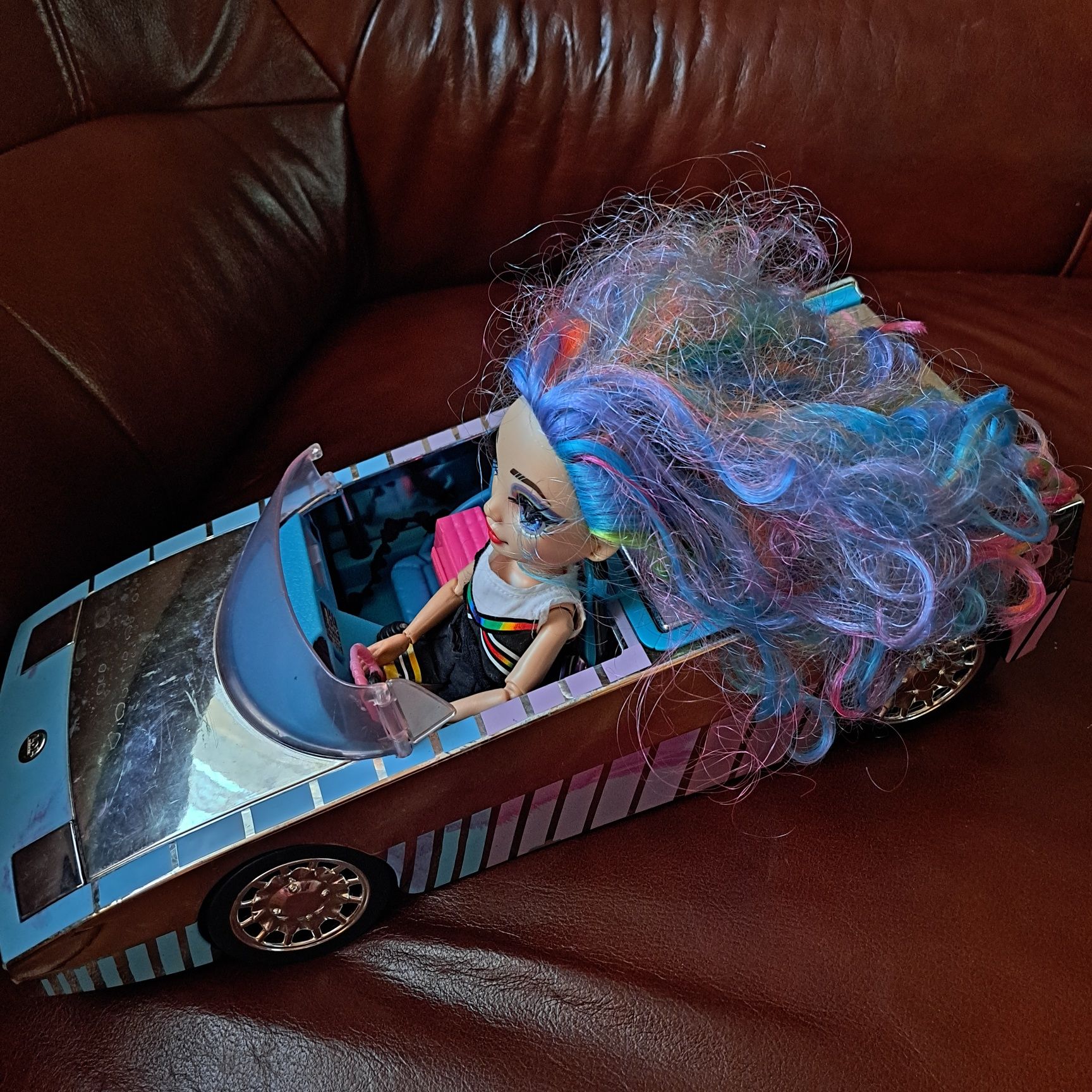 Kabriolet i lalka rainbow high