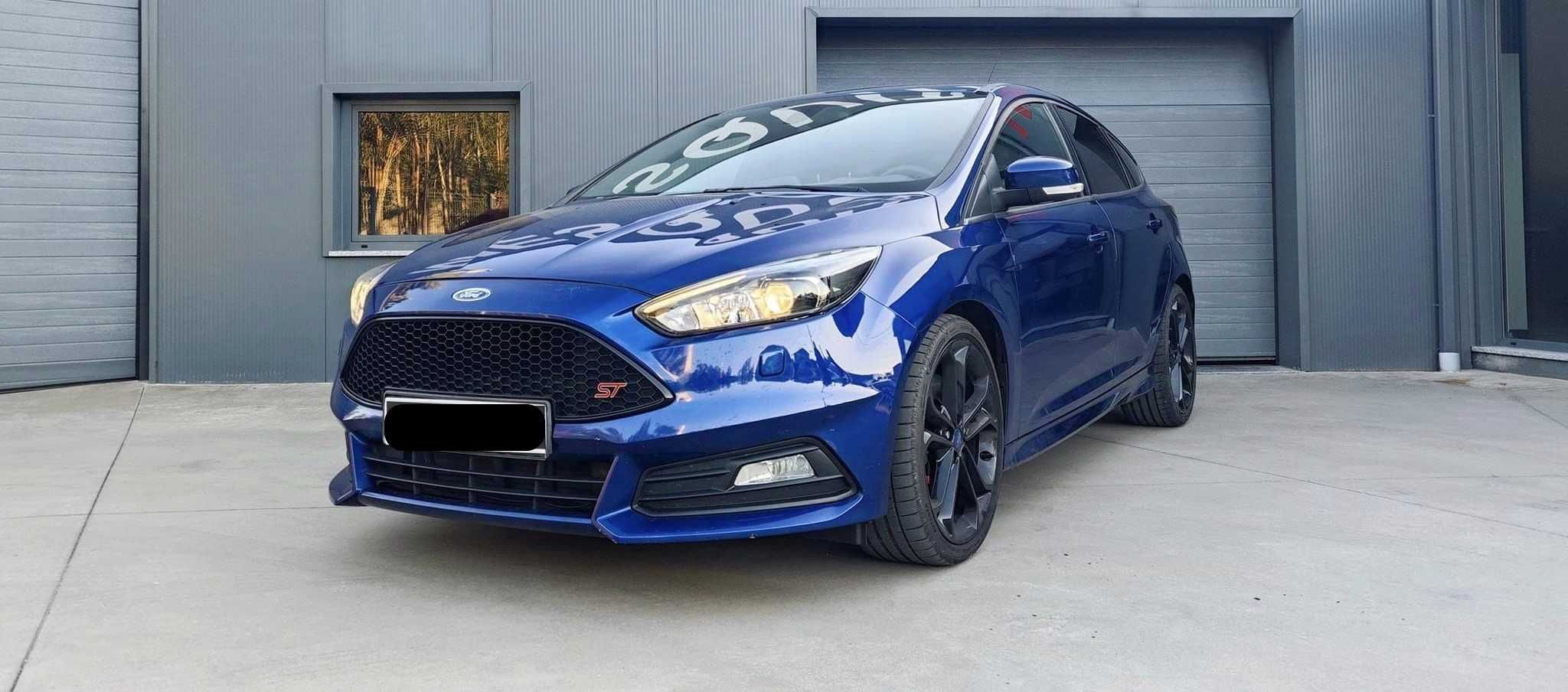 Ford Focus ST 250CV
