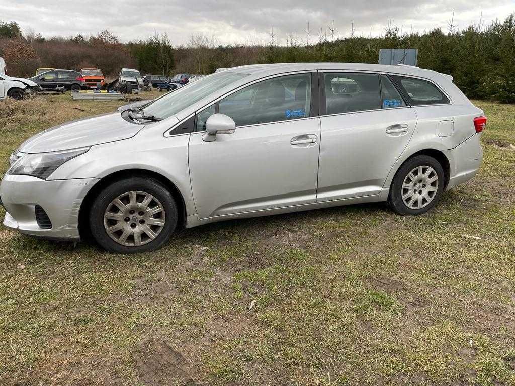 Toyota Avensis 2.0D 2013