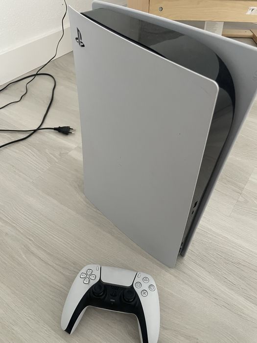 Vendo PlaySation 5 de 825Gb