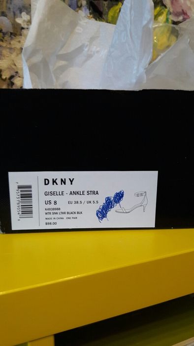 Сандали фирменные Donna Karan  кожа