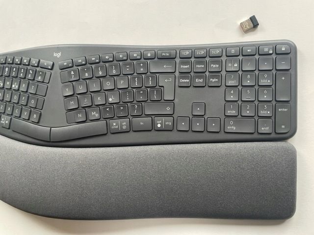 klawiatura membranowa logitech ergo k860 qwerty opis