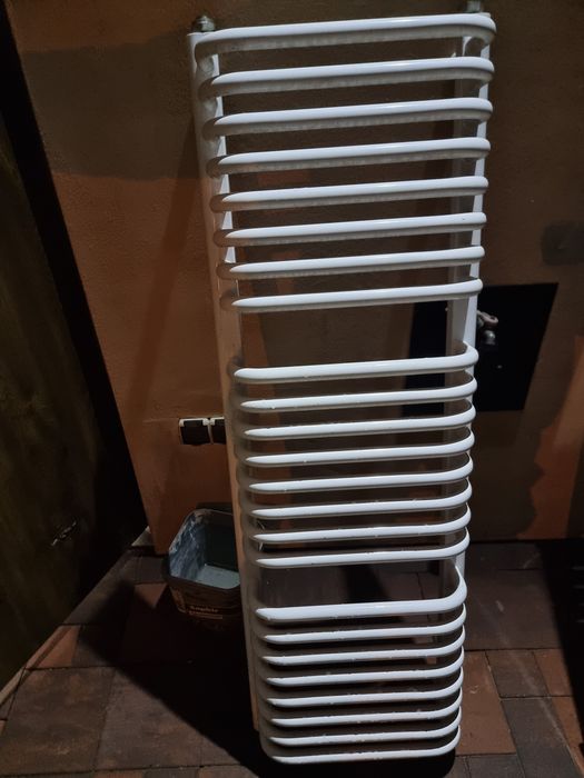 Grzejnik łazienkowy Biały