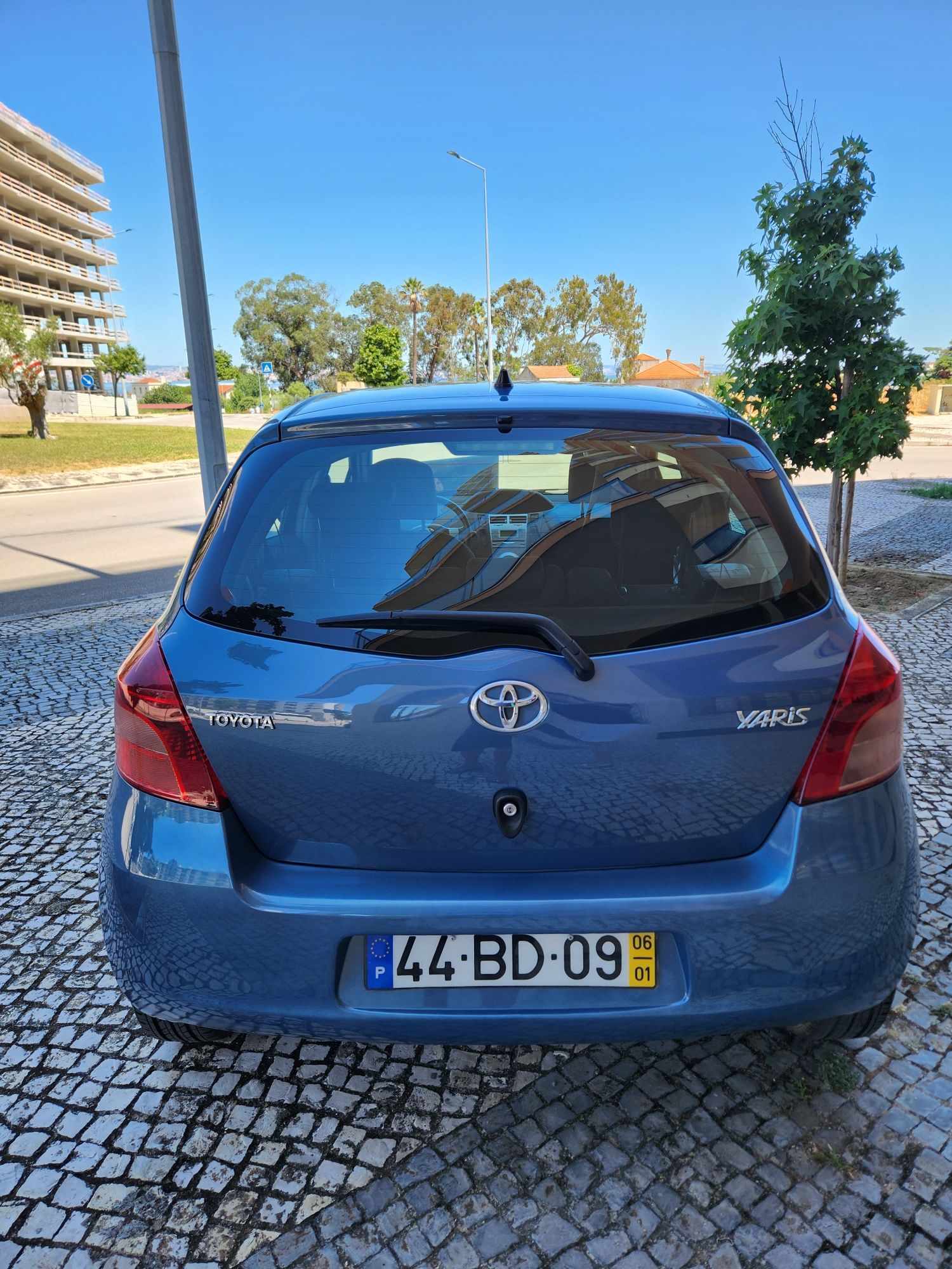 Toyota Yaris só 96000km 1 dono motor 1.0 vvti impecável aceito retoma