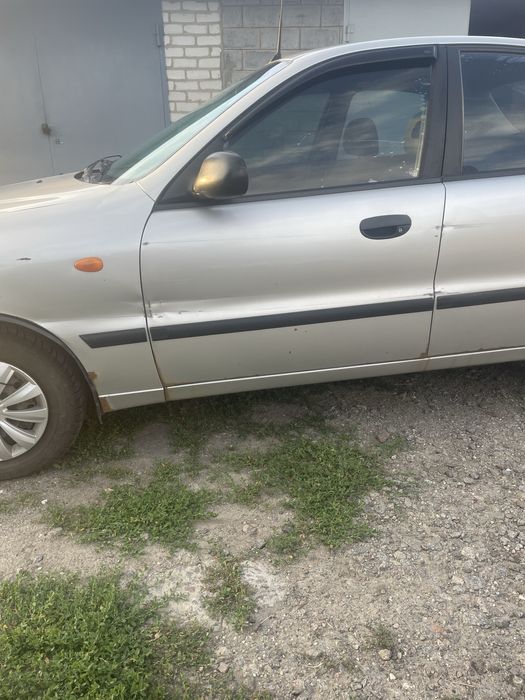 Авто на повном ходу