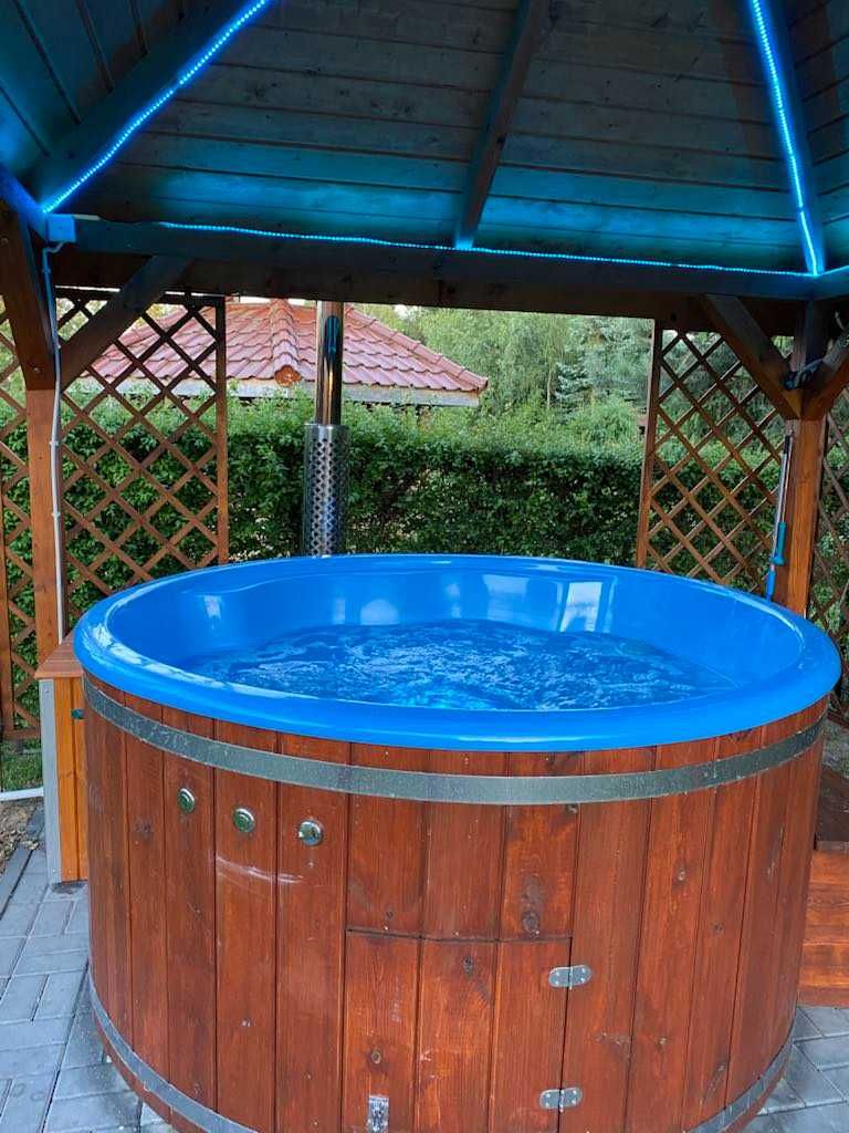 Domek Letniskowy nad jeziorem Jagodne, balia jacuzzi