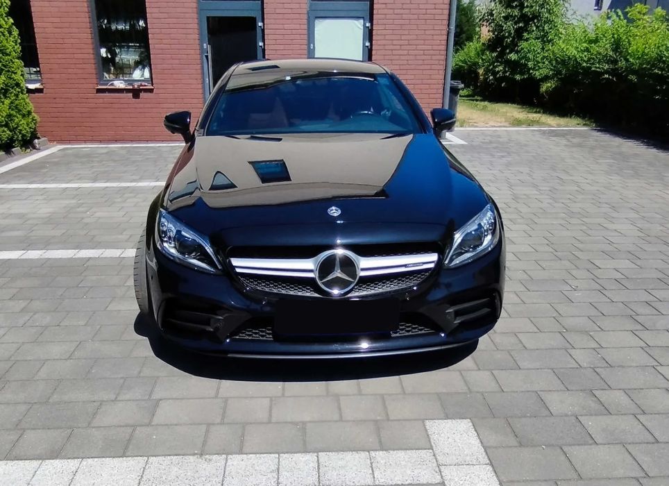 Mercedes-Benz C-Class      2018