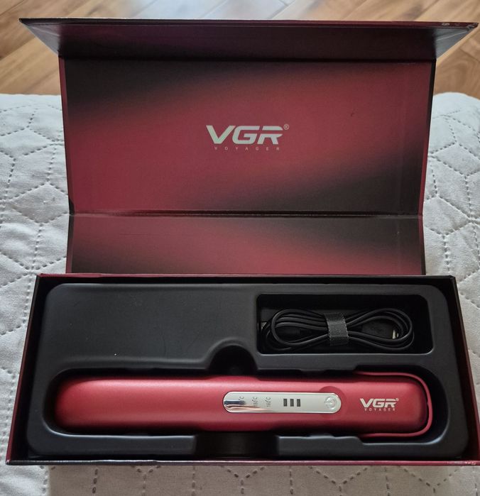 Беспроводной утюжок для волос Voyager VGR V585