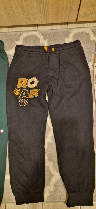spodnie dresowe dla synka i bluzka 128/134