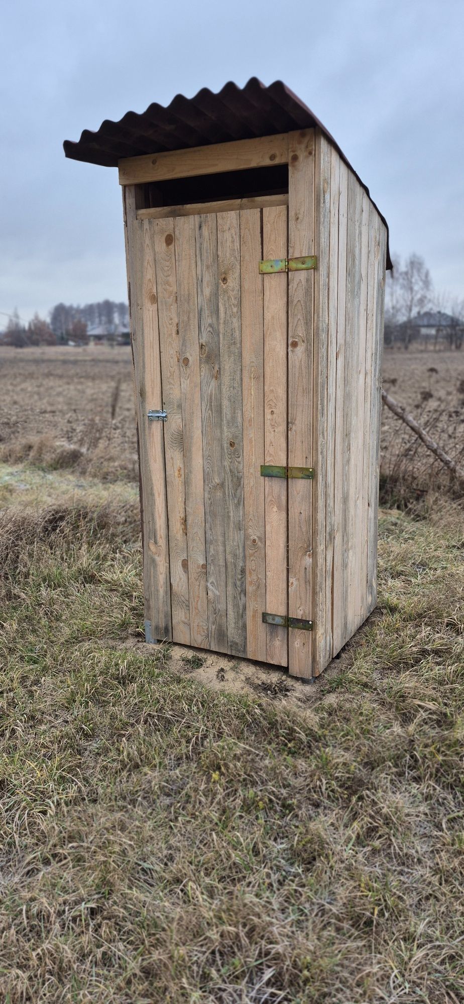 Wychodek WC drewniany