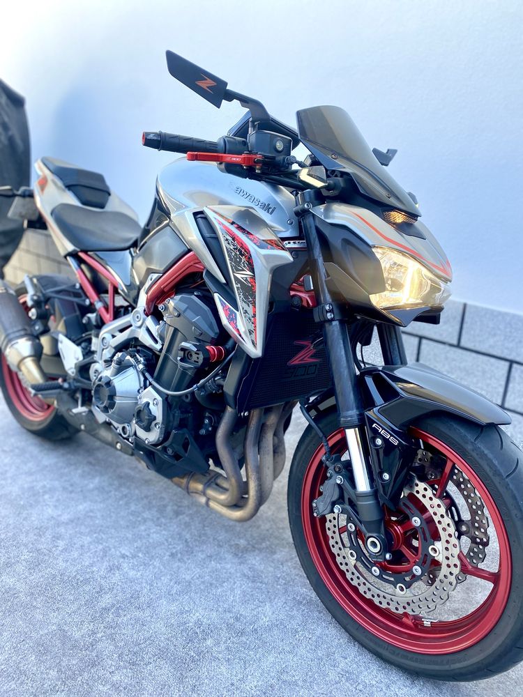Kawasaki Z900 Performance.