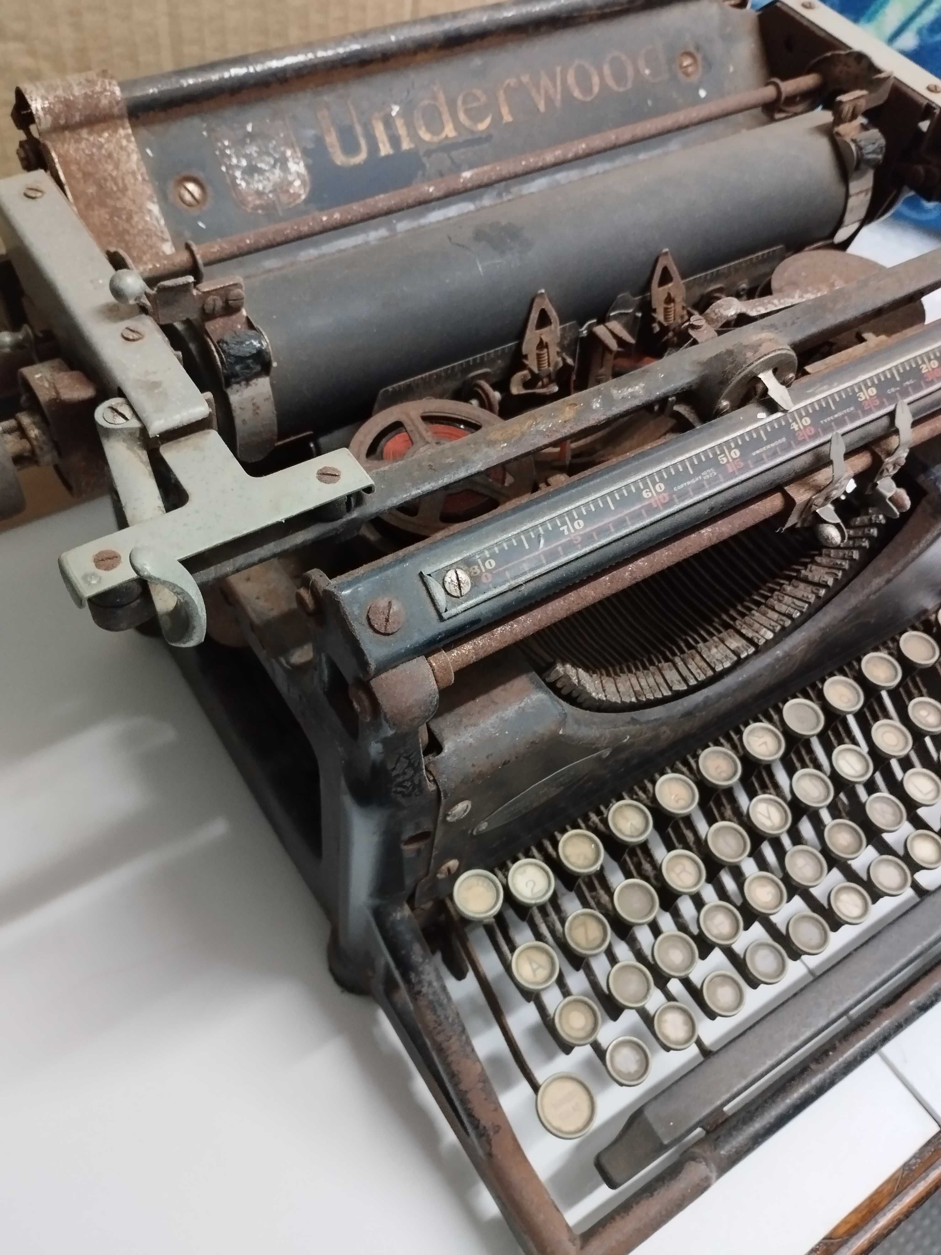 Máquina de Escrever Underwood Standard Typewriter N5
