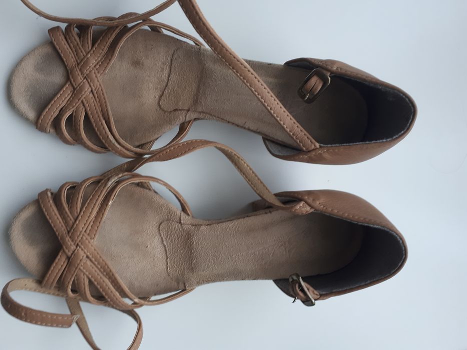 buty do tańca latino na klocku 3,5cm dziewczęce długość wkładki 21,5cm