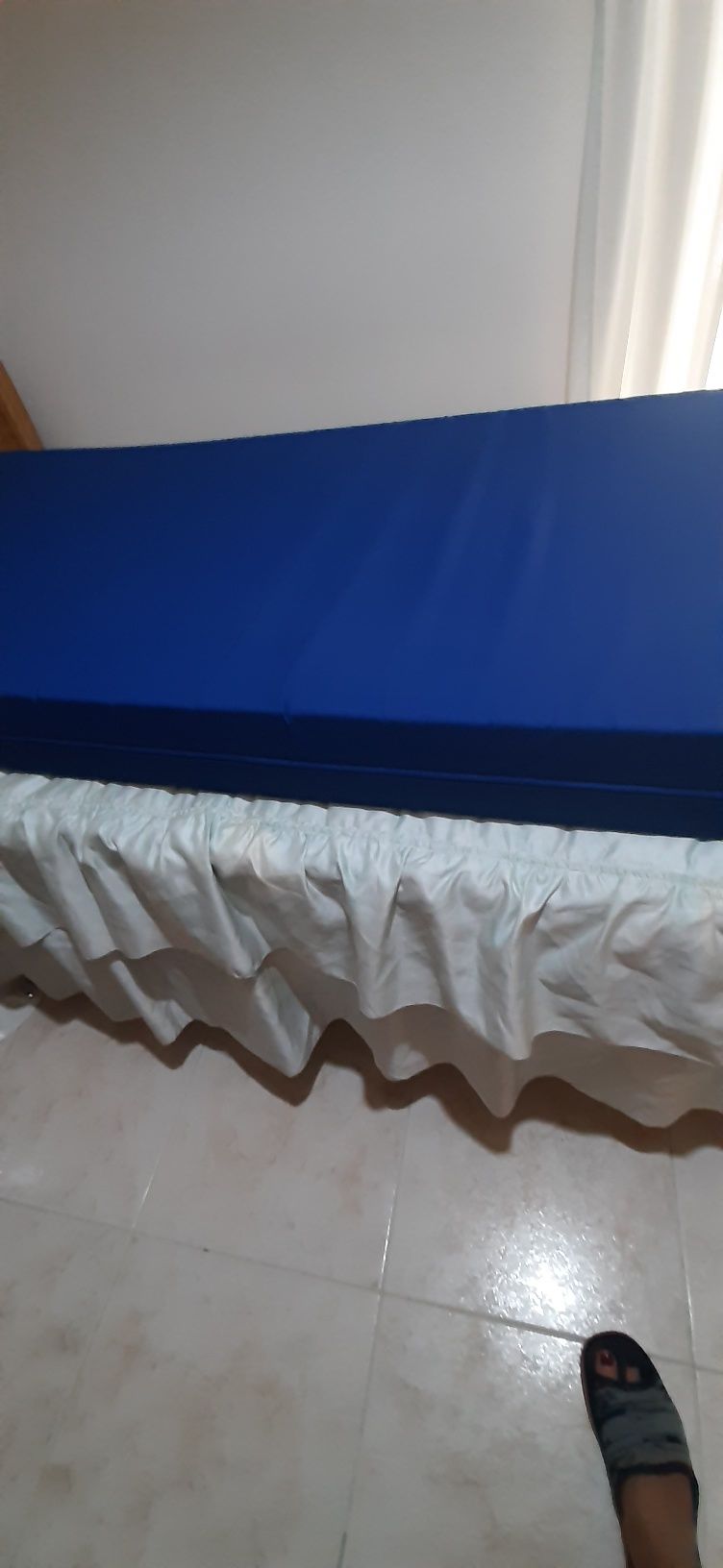 Colchão para cama articulada com pouco uso.. Tem 14cm  de altura