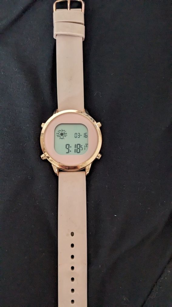 Продам новий жіночий годинник