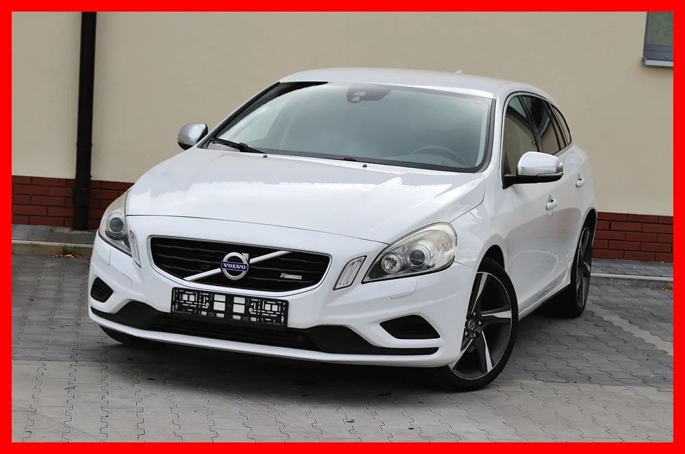 Volvo V60 2.0T  Orginalny lakier !!! (203 KM) Manual !!! R-Design