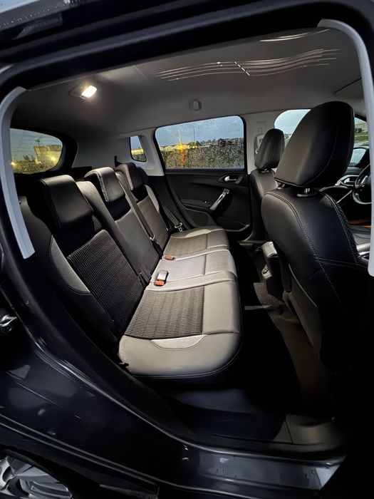 Peugeot 2008 Allure 1.6 e-Hdi 115cv