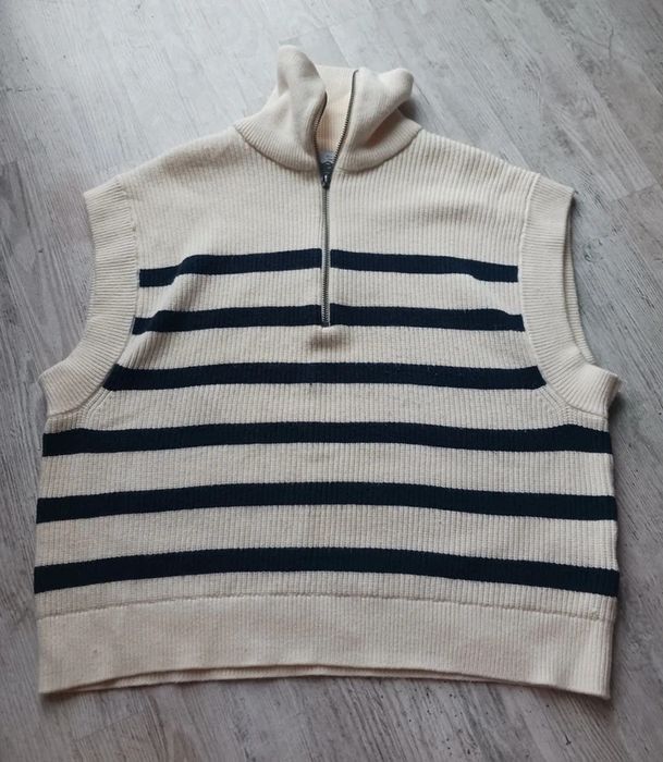 Kamizelka w paski Zara