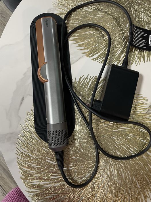 Фен dyson ! Оригинал !