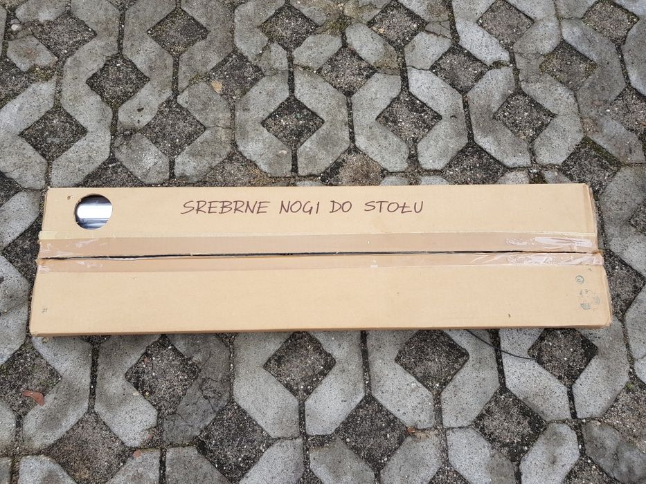 Nowe błyszczące nogi do stołu. Dł.:70cm, średnica 5 cm