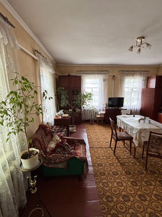 Продам квартиру в центрі міста Остер!