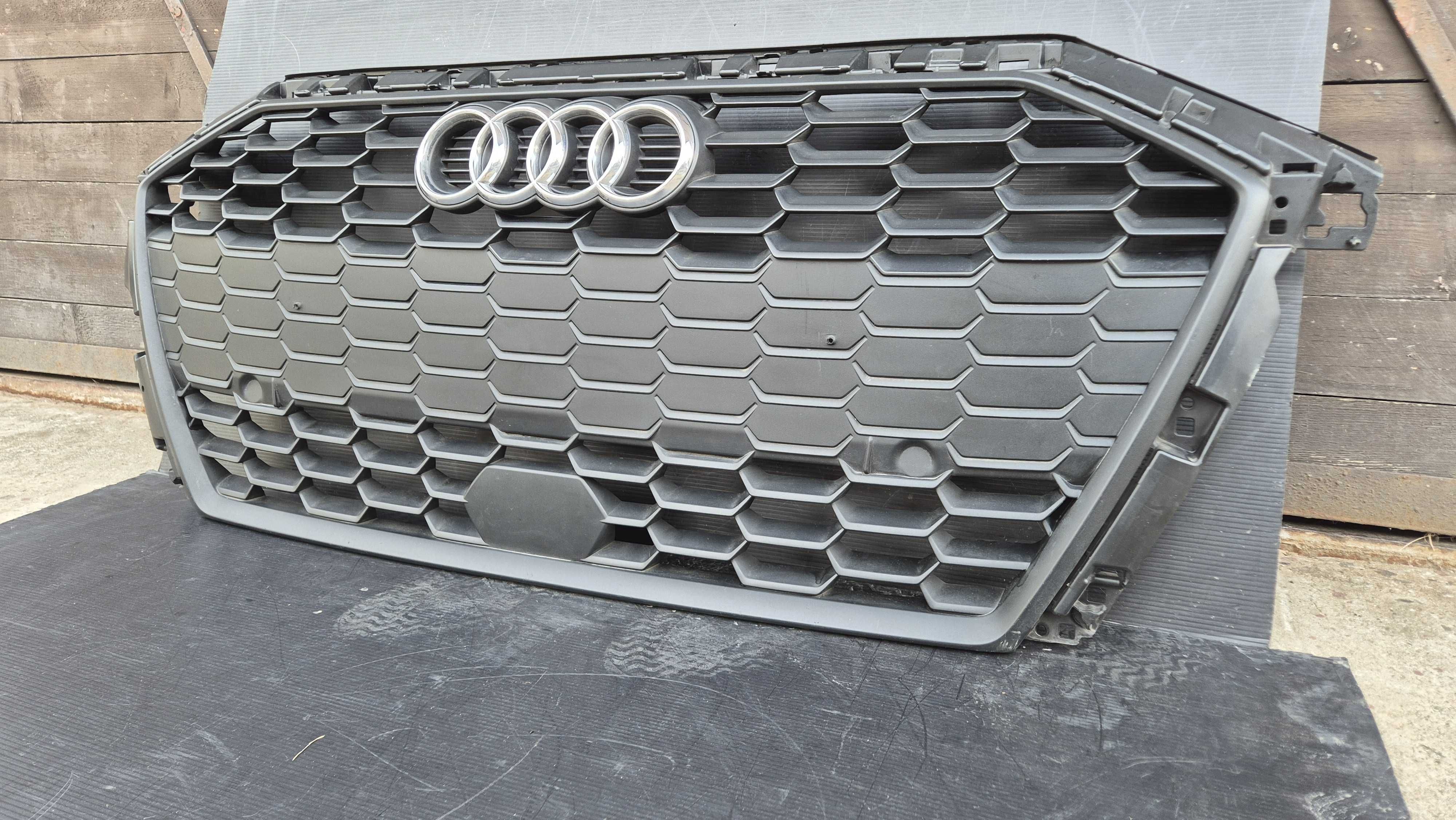 Atrapa chłodnicy GRILL Audi A3 8Y 2020- S-LINE OE 8Y0 Stan BDB ORYG !