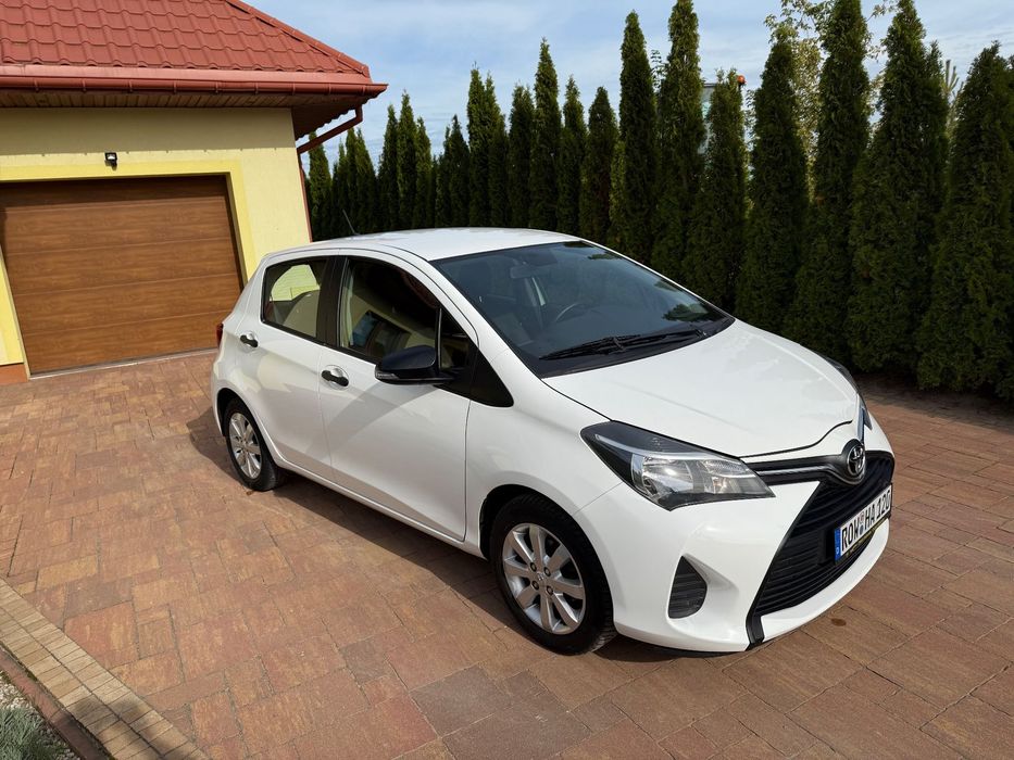 Toyota Yaris Toyota Yaris 2015 rok benzyna