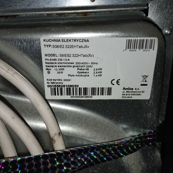 Zestaw mebli kuchennych zlew, bateria, zmywarka,  kuchenka elektryczną