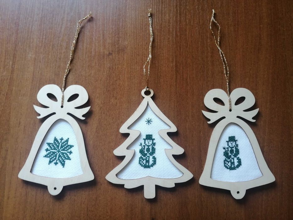 Zawieszka, ozdoba, Boże Narodzenie, wyszywana ręcznie ,haft krzyżykowy