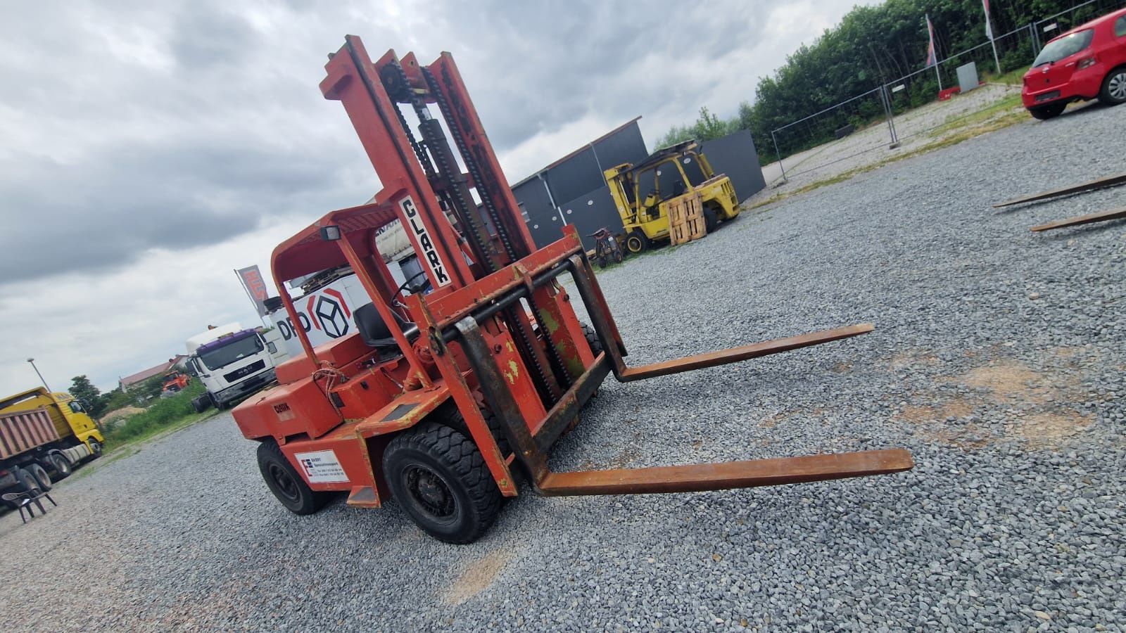 Duży wózek widłowy Clark  5-7ton widły 200x200
