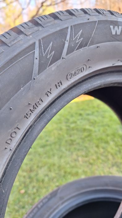 215/55/ 16.  Hankook. Нова.