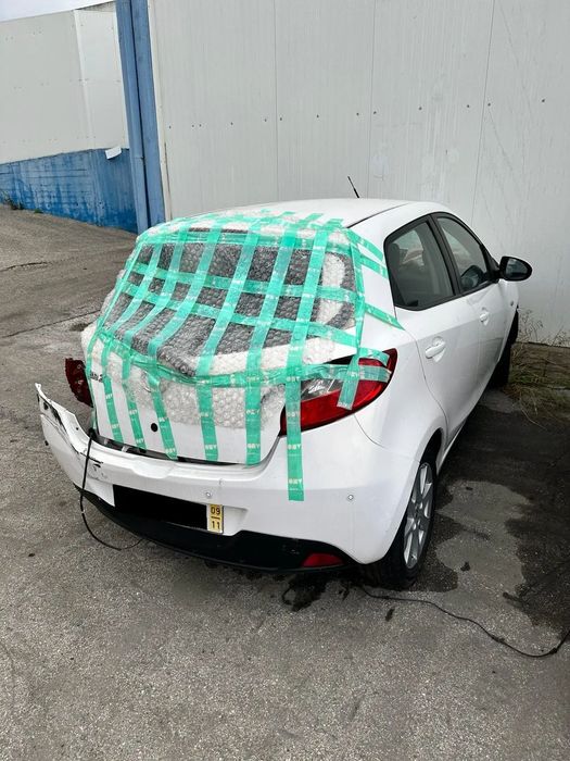 Mazda 2 (DE)  1.3 75cv 2009 para peças