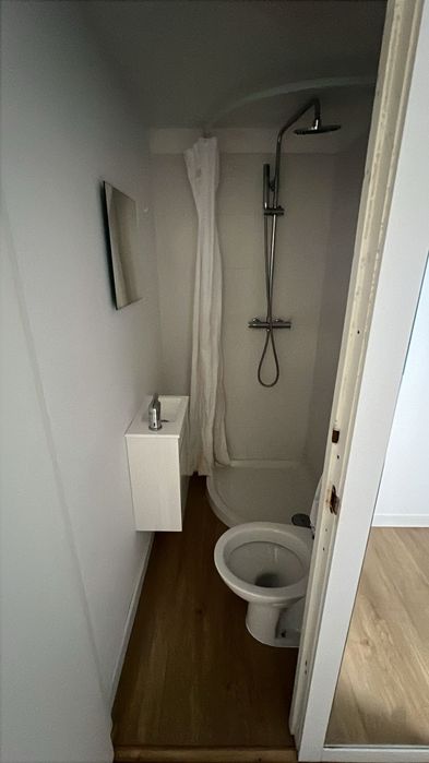 Arrendo quarto em Pacos de Ferreira.