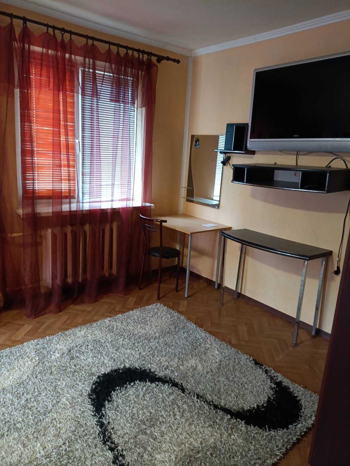 Продам 1 к. квартиру вул. Ощепкова