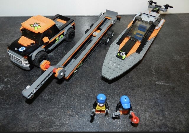 Klocki Lego City 60085 - Terenówka z łodzią motorowa