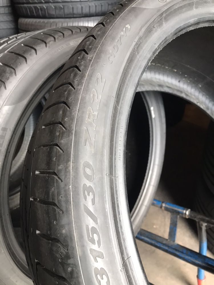 315/30/22+285/35/22 R22 Pirelli PZero 4шт новые