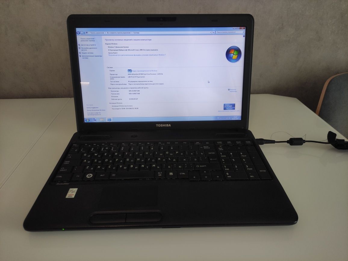 Toshiba Satellite C660D-121 (15,6 дюймів)