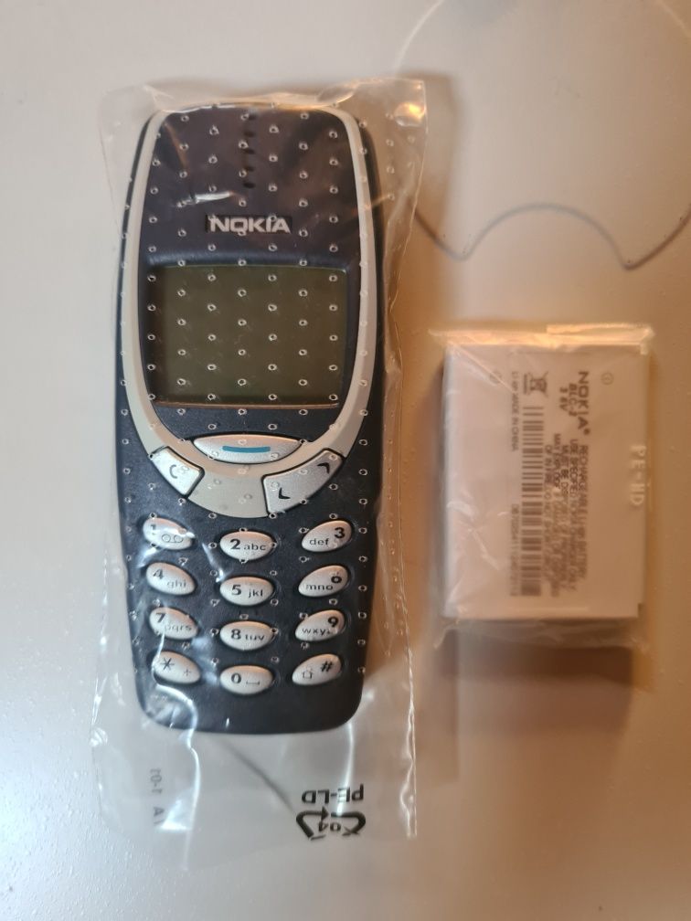 Oryginalna Nokia 3310 komplet, idealna Stan kolekcjonerski