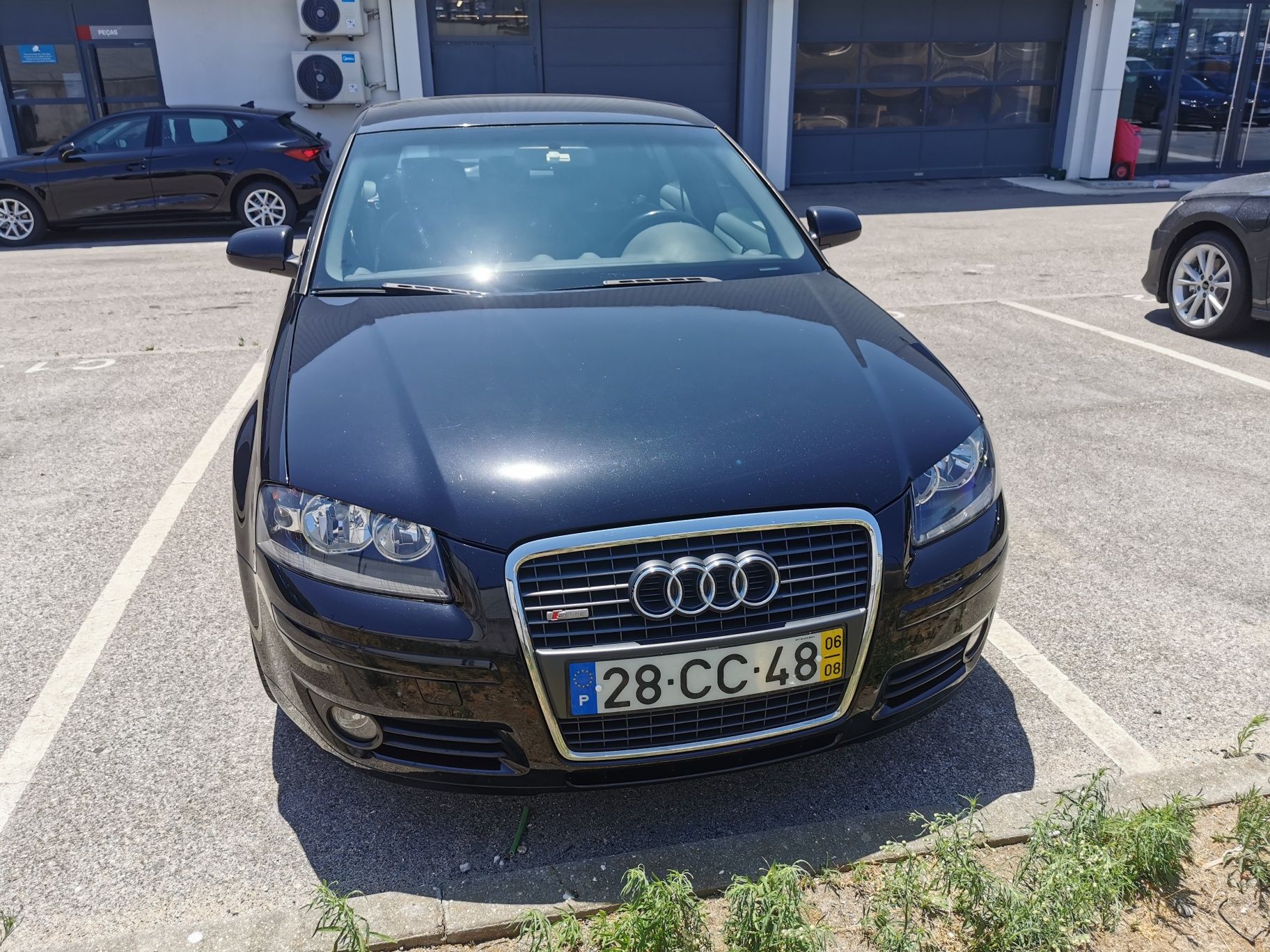 Audi A3 2000 cilindrada S LINE interior e exterior impecável.