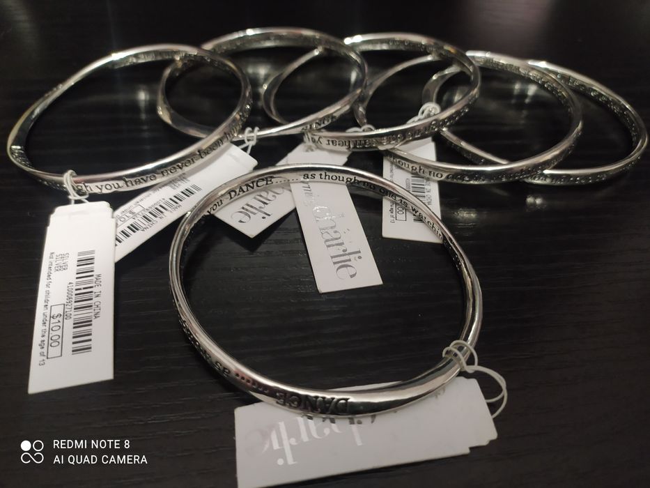 Брослет"Charlie"  новый 20 гривень