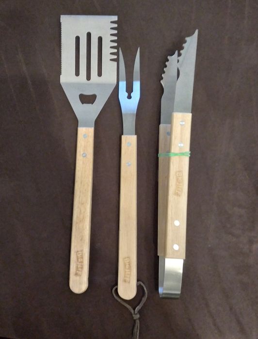 Grill weglowy+akcesoria