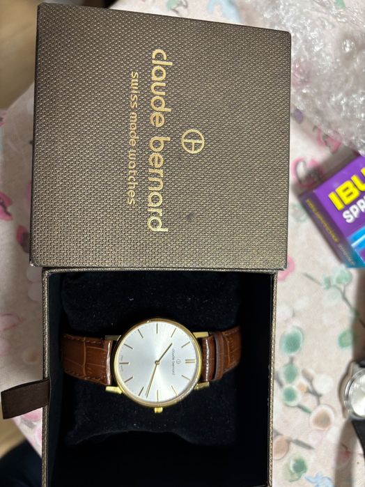Продам годинник Claude Bernard 20214