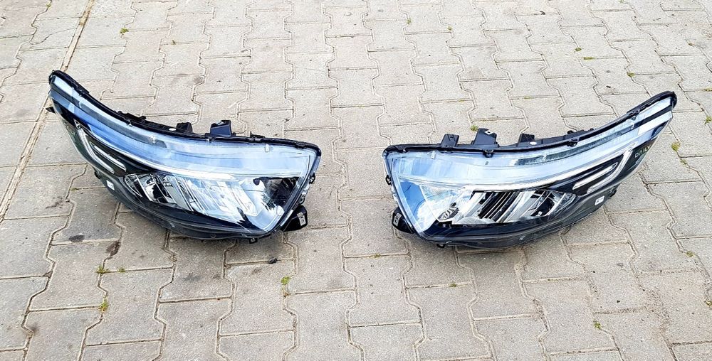 Lampa prawa i lewa przednia Iveco Daily 2019+ LED 05⁠8⁠0⁠2⁠7⁠1⁠17 NOWE