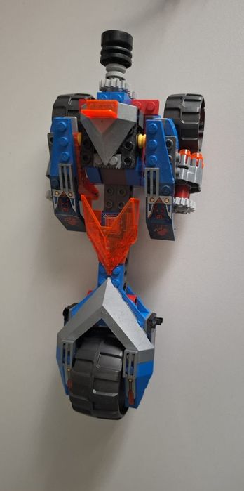LEGO RYCERZE NEXO 70350 Pojazd Trzech Braci