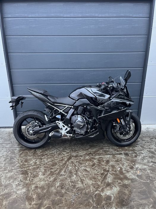 Suzuki gsx8r 2025