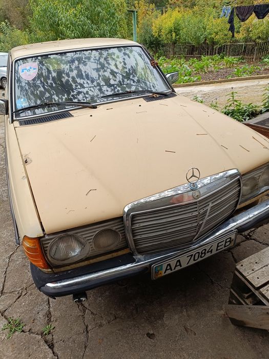 Мерседес Е 200, 123