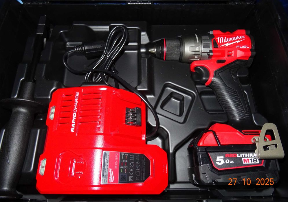 Milwaukee M18 FDD3 Wiertarko-wkrętarka  + akumulator 5.0 Ah + walizka